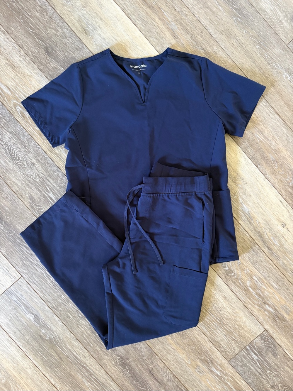 Mandala Navy Scrub Set Size Medium Petite *Flawed*